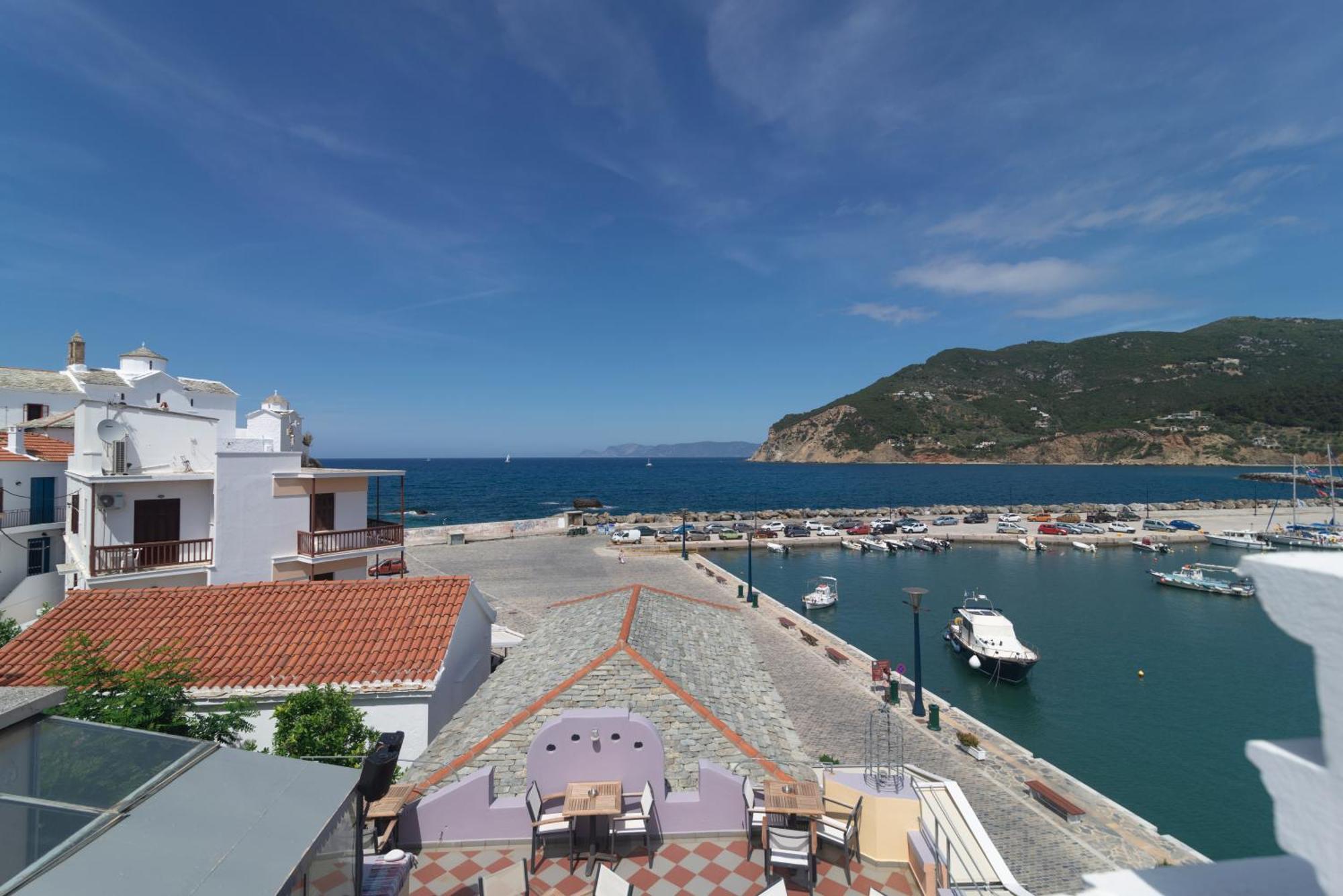 Faros Coastal Apartments Skopelos Town Exterior photo